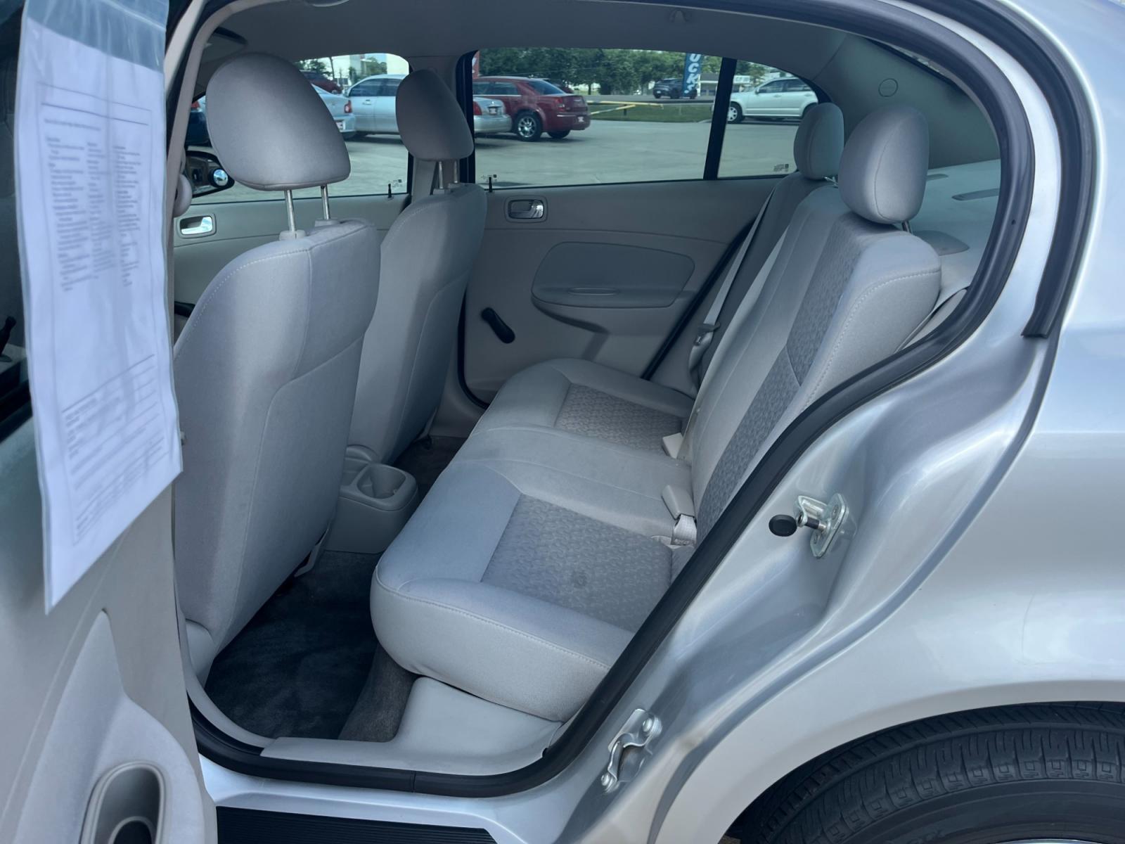 2009 SILVER /black Chevrolet Cobalt LS Sedan (1G1AS58H697) with an 2.2L L4 DOHC 16V engine, 4-Speed Automatic Overdrive transmission, located at 14700 Tomball Parkway 249, Houston, TX, 77086, (281) 444-2200, 29.928619, -95.504074 - Photo #9